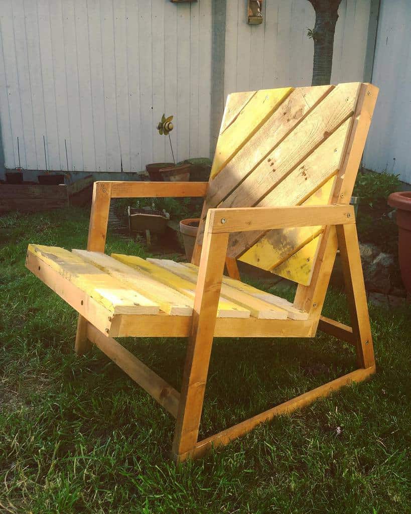 chair-pallet-ideas-luke_istvan