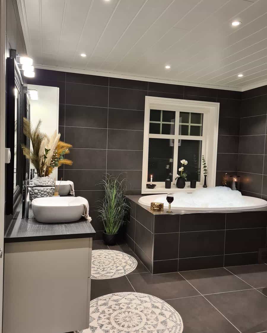 Dark-Master-Bathroom-Ideas-villaarvik