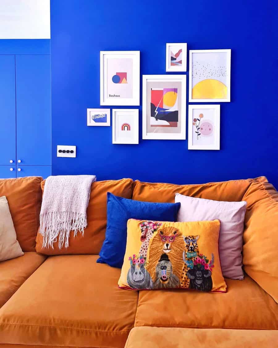 Gallery-Wall-Collage-Ideas-tierneyterracelocation