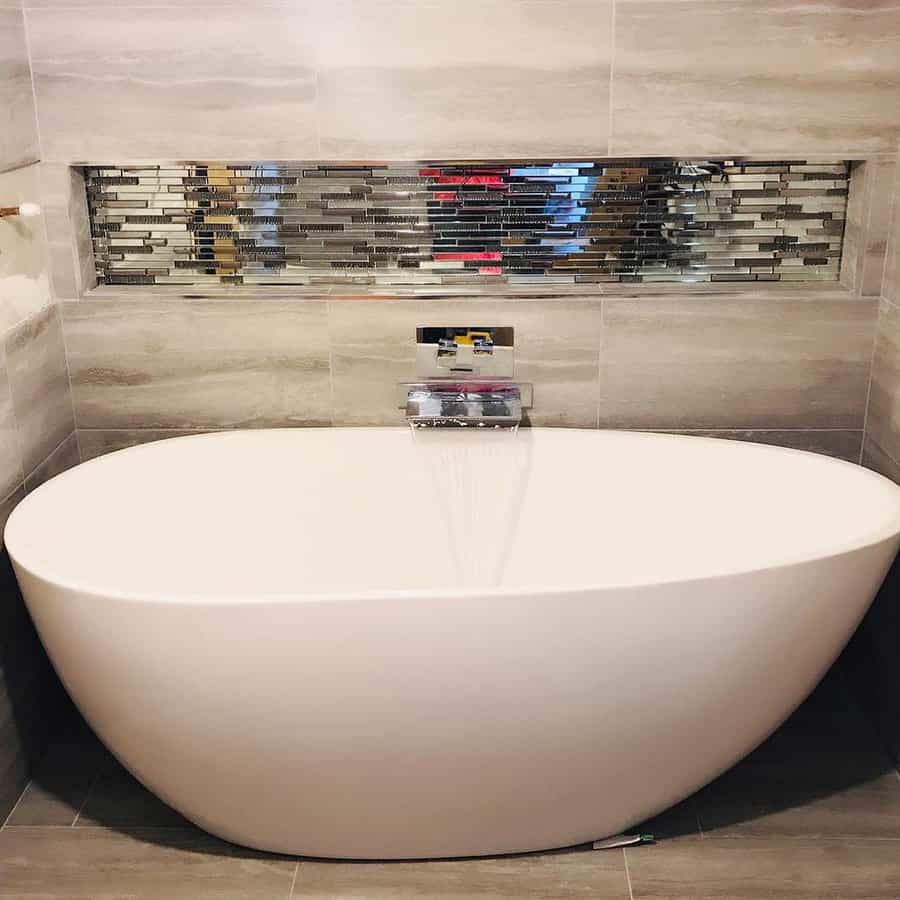 Modern-Bathtub-Tile-Ideas-ourforeverhomeatno17