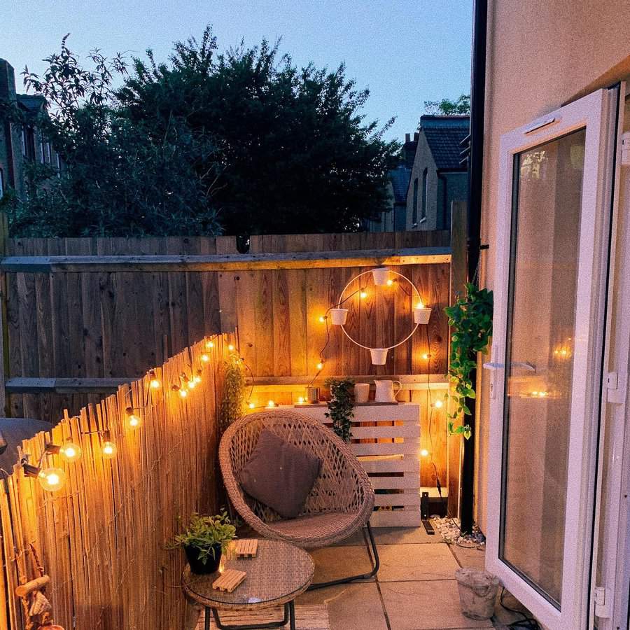 Patio-Backyard-Privacy-Ideas-hannah.athome