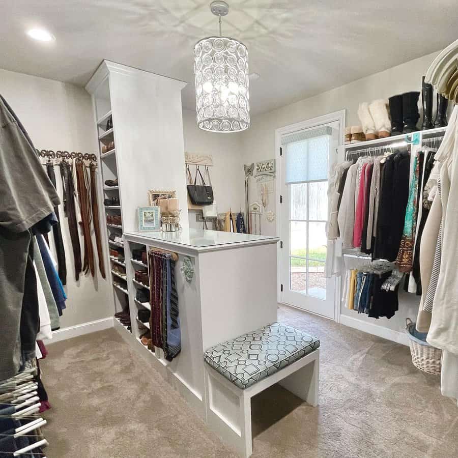 Window-Master-Bedroom-Closet-Ideas-frostingjewelry