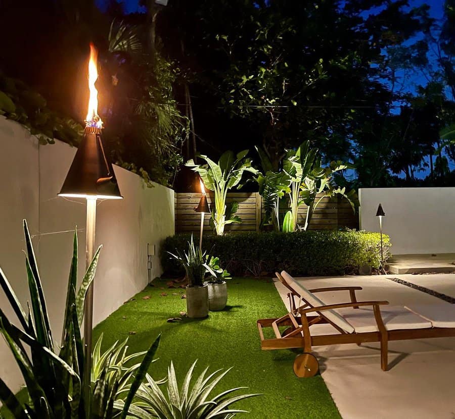 Romantic-Backyard-Lighting-Ideas-eosoutdoorlighting