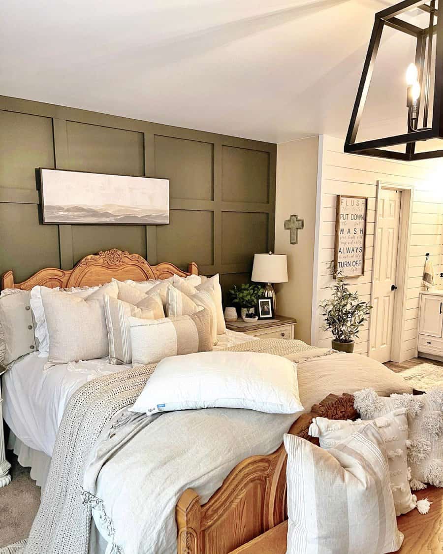 Neutral-Cozy-Bedroom-Ideas-farmtotablecreations