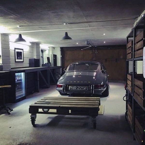 old-school-porsche-dream-garage