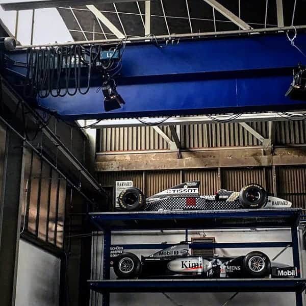 two-story-formula-f1-racing-cars-in-dream-garage