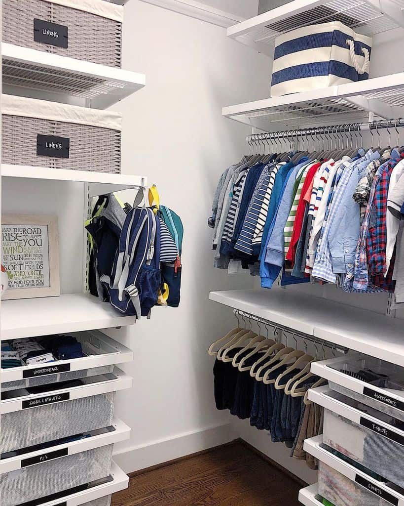 kids-closet-organization-ideas-2-ashleyjoneshatcher-8465643