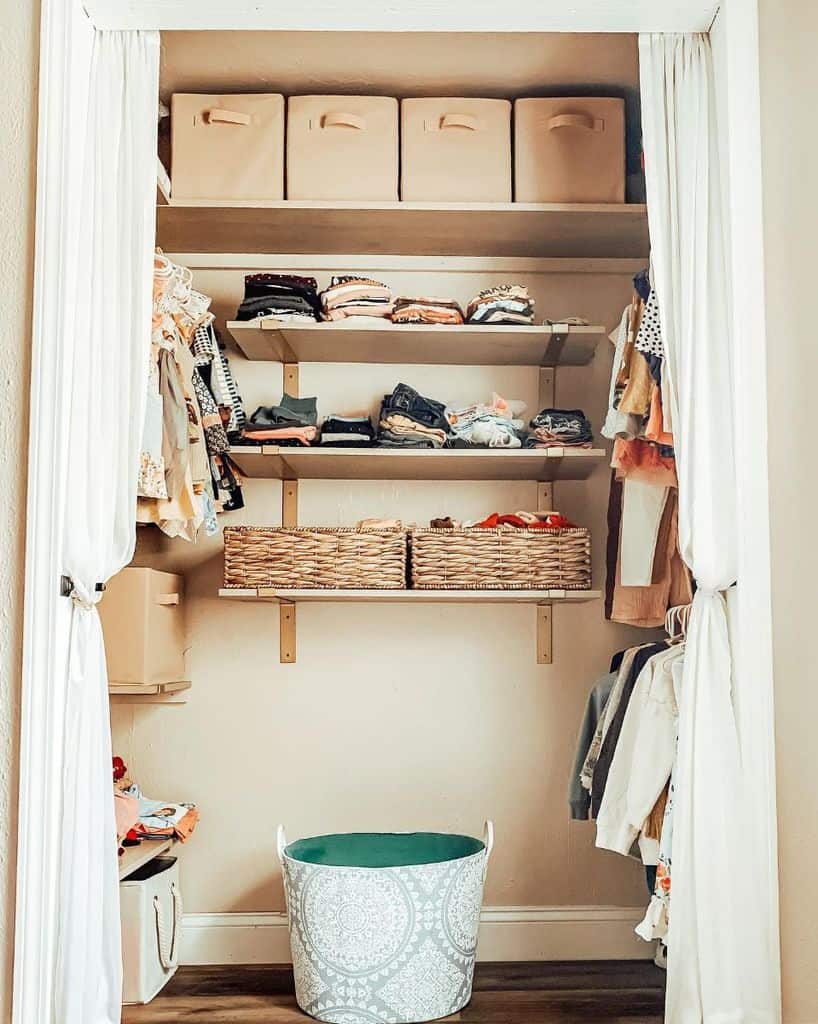 small-organization-ideas-heather_lee_groulx-4837698