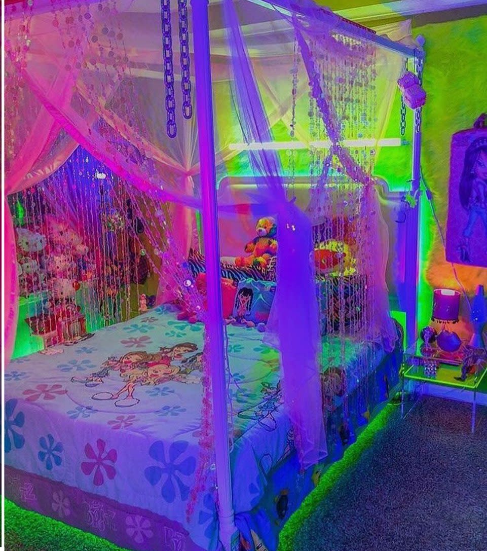 bedroom-aesthetic-room-ideas-wtf-aesthetic_