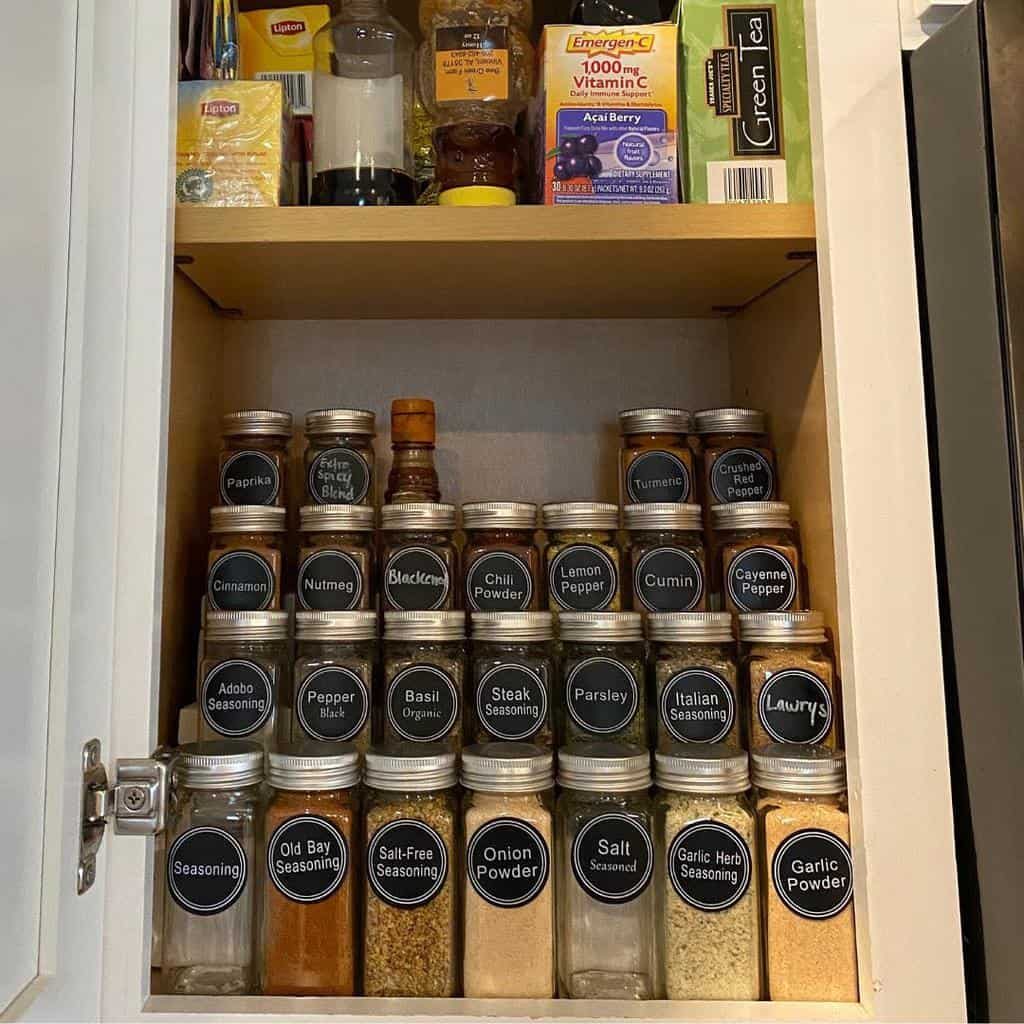 cabinet-spice-rack-ideas-builderbynight-1612285