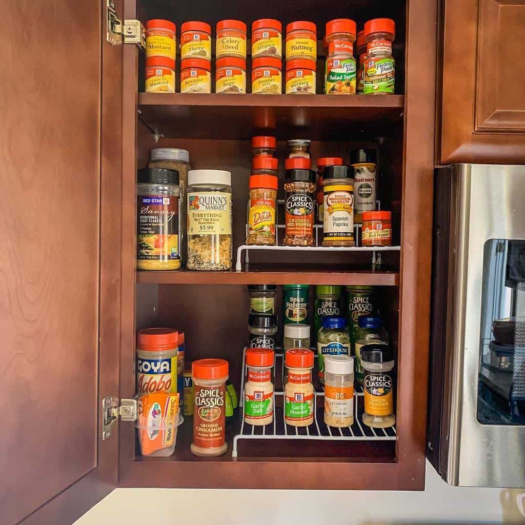 cupboard-spice-rack-ideas-cindy_metzler_-7711213