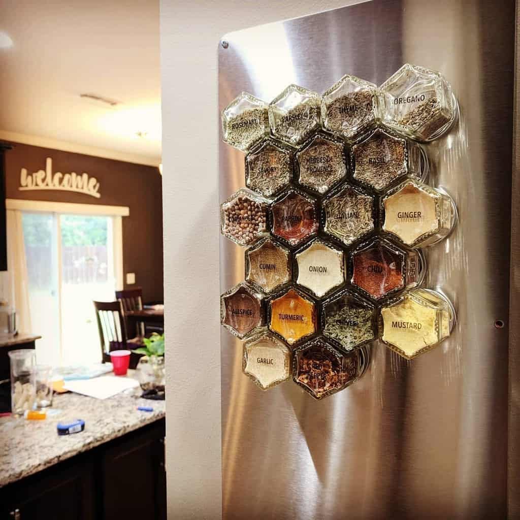 magnetic-spice-rack-ideas-caitlinebahr-3764337