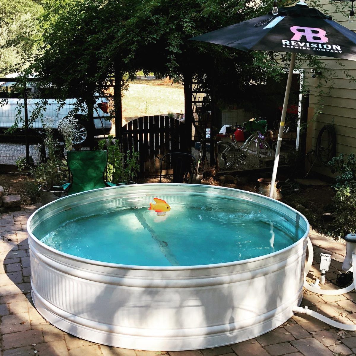 painted-stock-tank-pool-ideas-faulkfarmstead