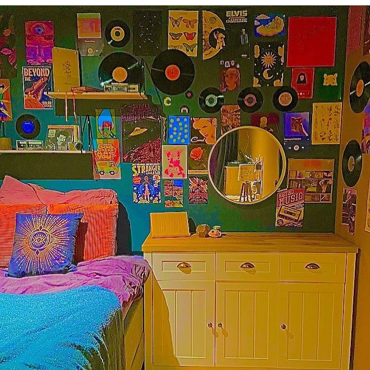 retro-aesthetic-room-ideas-weird_indie_kid