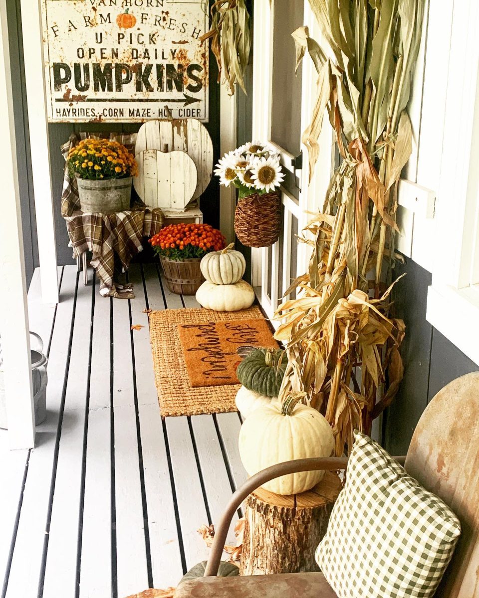 rustic-fall-decorating-ideas-gramsfarmhouse