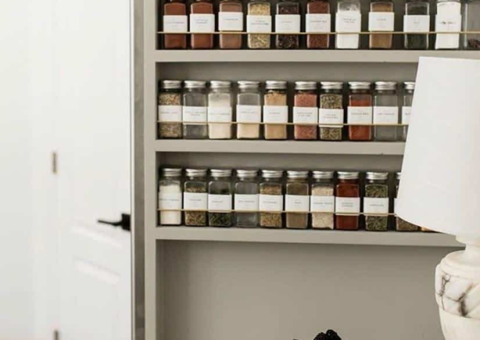 wall-spice-rack-ideas-rellie101-4929792