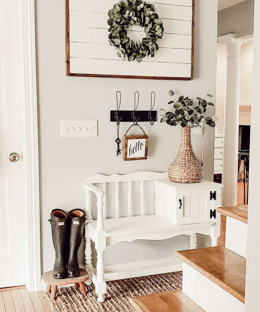 Farmhouse Small Entryway Ideas Girlathome