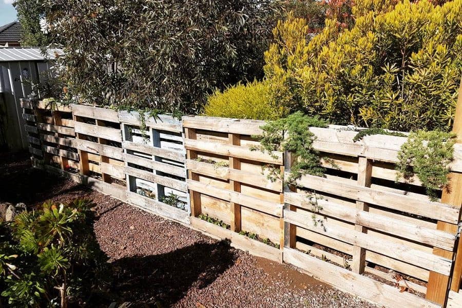 Pallet Fence Ideas