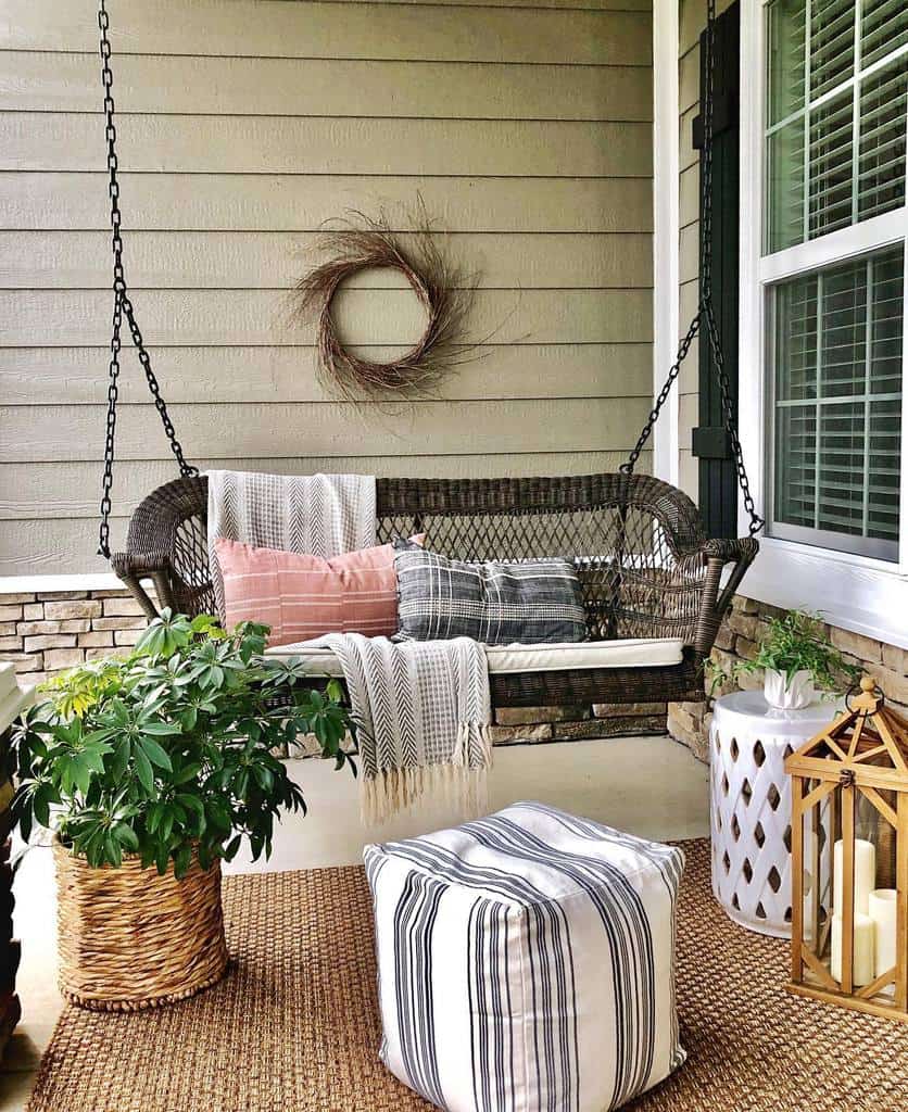 Swing Front Porch Decorating Ideas Homeonnativetrail