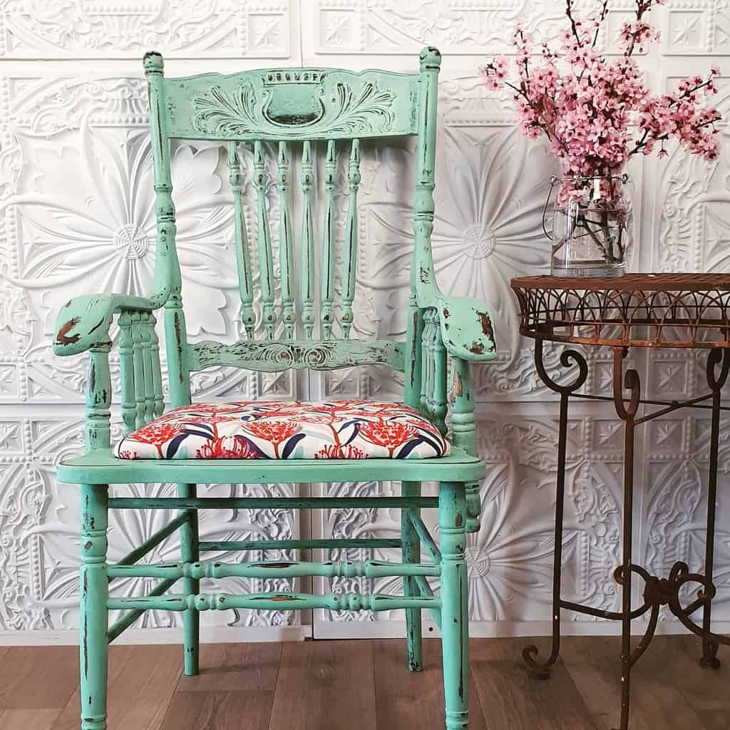 Distressed Chalk Paint Furniture Ideas Vintagebirde