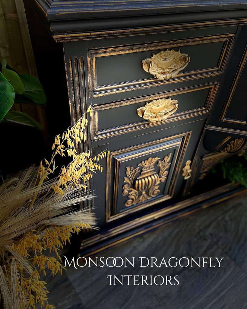 Metallic Highlights And Accents Chalk Paint Furniture Ideas Monsoondragonflyinteriors