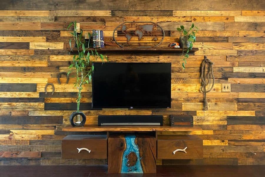 Pallet Wall Ideas