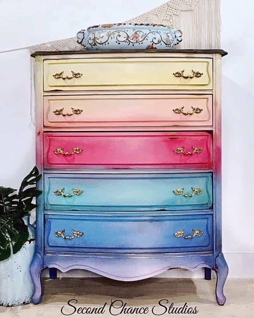 Two Tone Or Multi Tone Chalk Paint Furniture Ideas Secondchancestudios