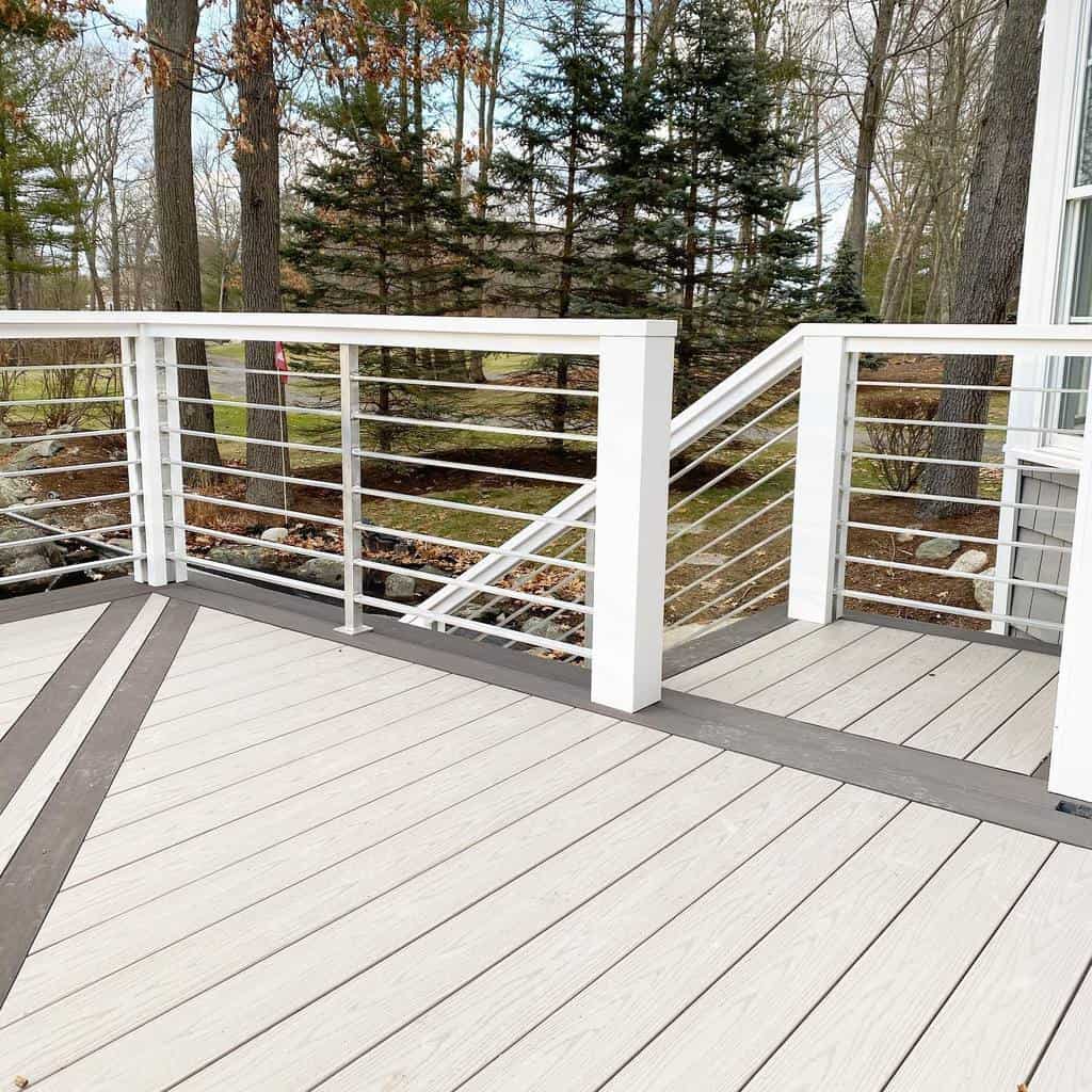 Inexpensive Wood Deck Railing Ideas -pioneercustombuilders