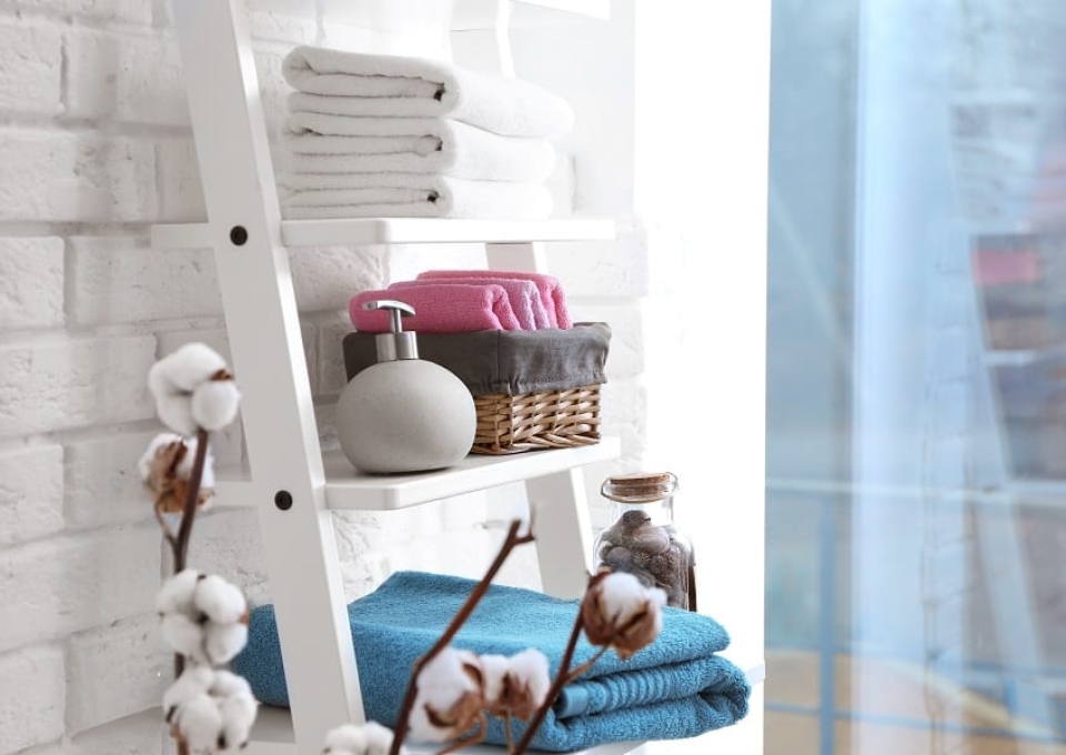 Bathroom Towels In A Ladder