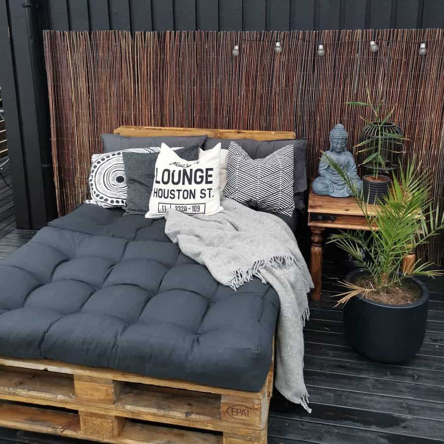 Diy Daybed Ideas Roomsbyrenate