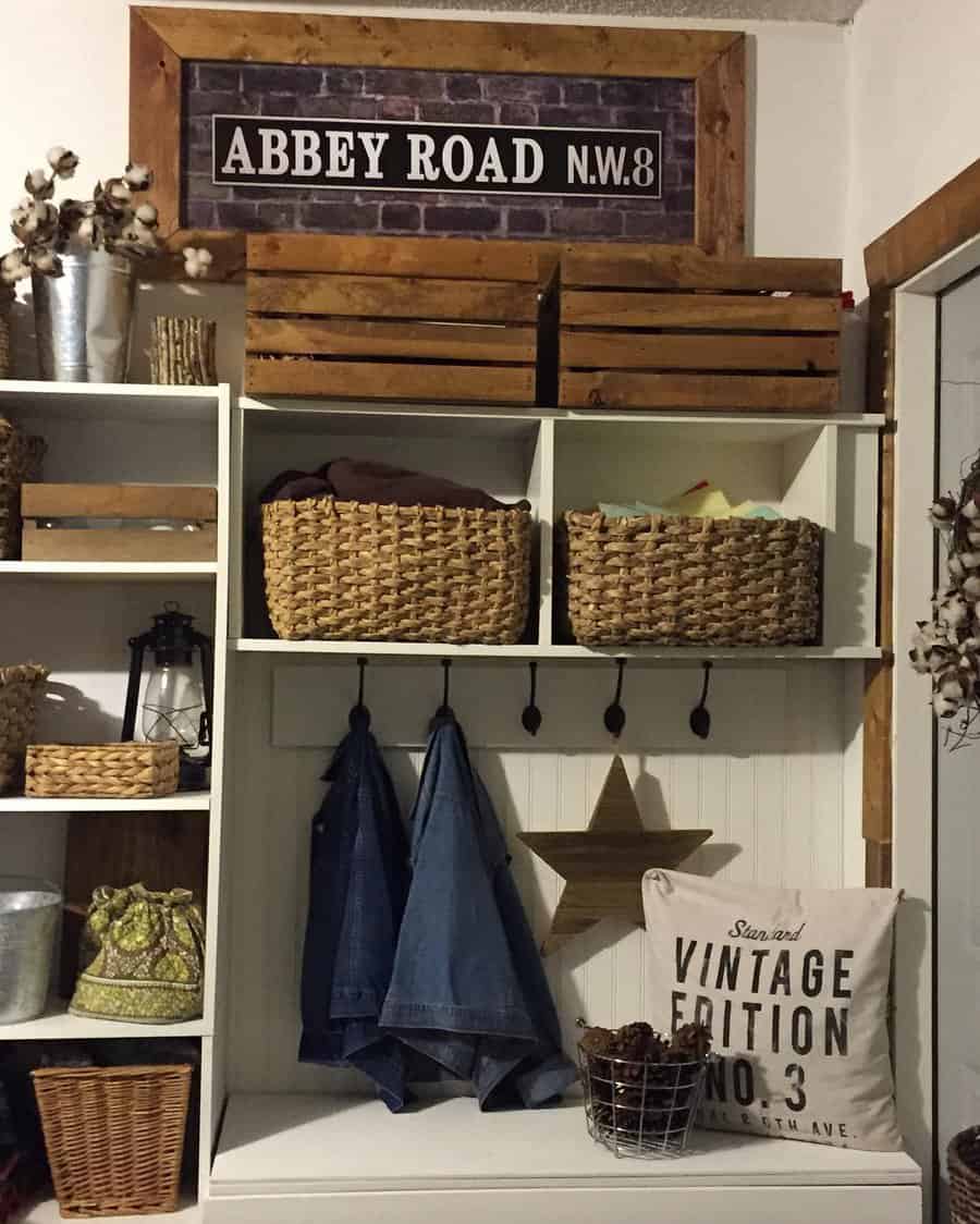 Diy Mudroom Storage Ideas Thewooded Pine House