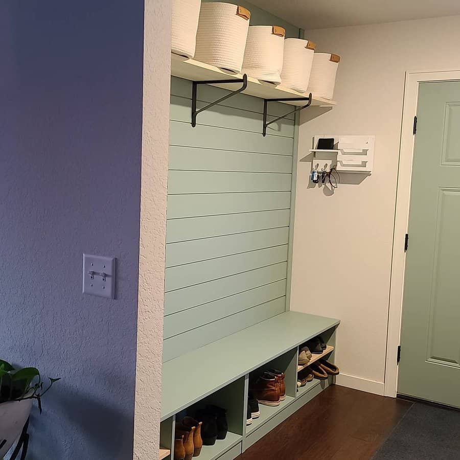 Diy Mudroom Storage Ideas Tiffmarie Hair