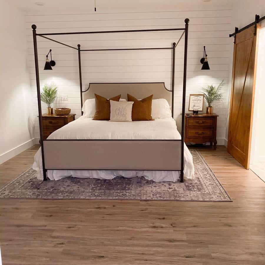 Farmhouse Canopy Bed Ideas Lacyleeann