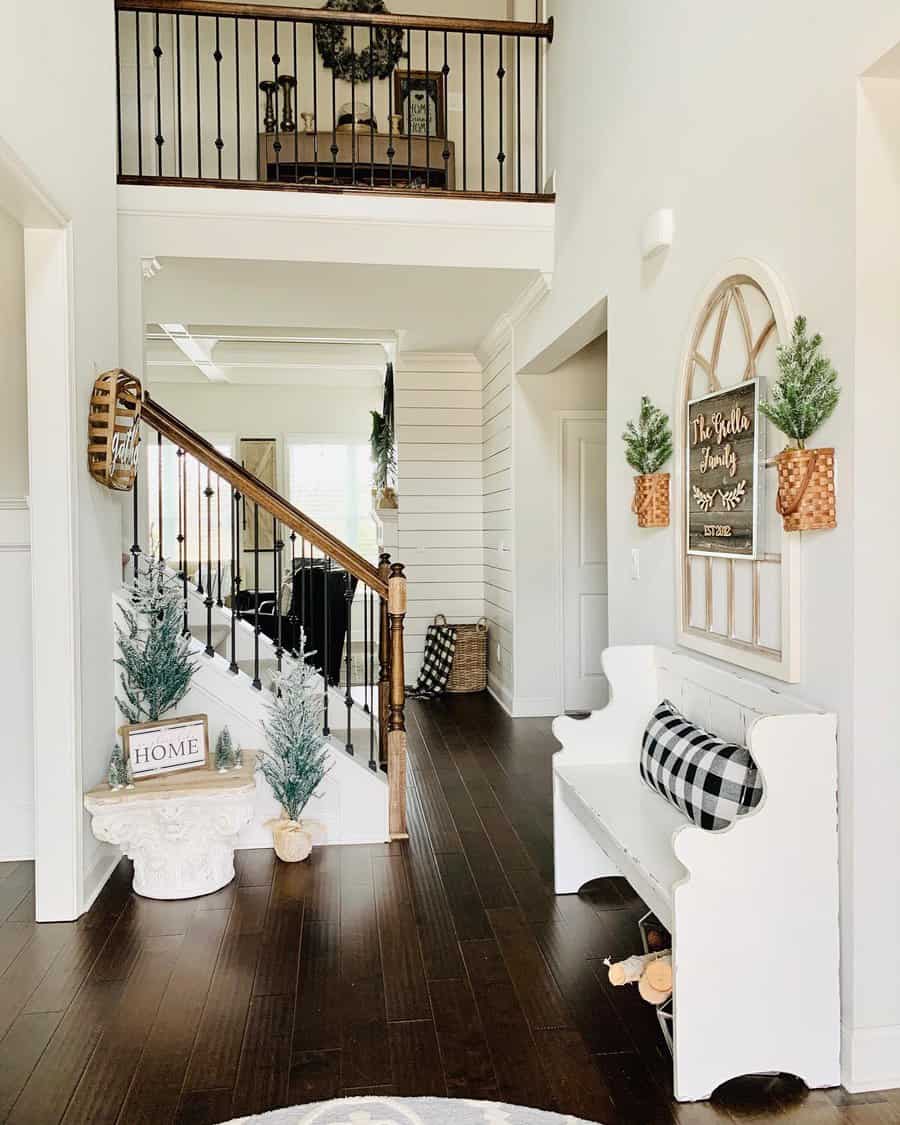 Farmhouse Entryway Bench Ideas Casagrella