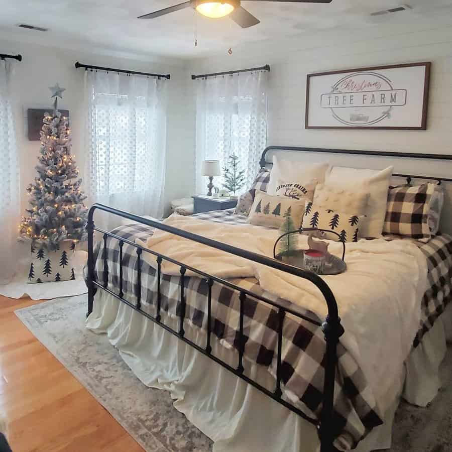 Farmhouse Master Bedroom Ideas Lifeonpleasantview