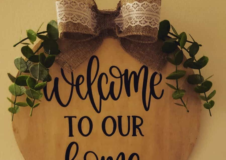 Farmhouse Welcome Sign Ideas Onecraftygigi