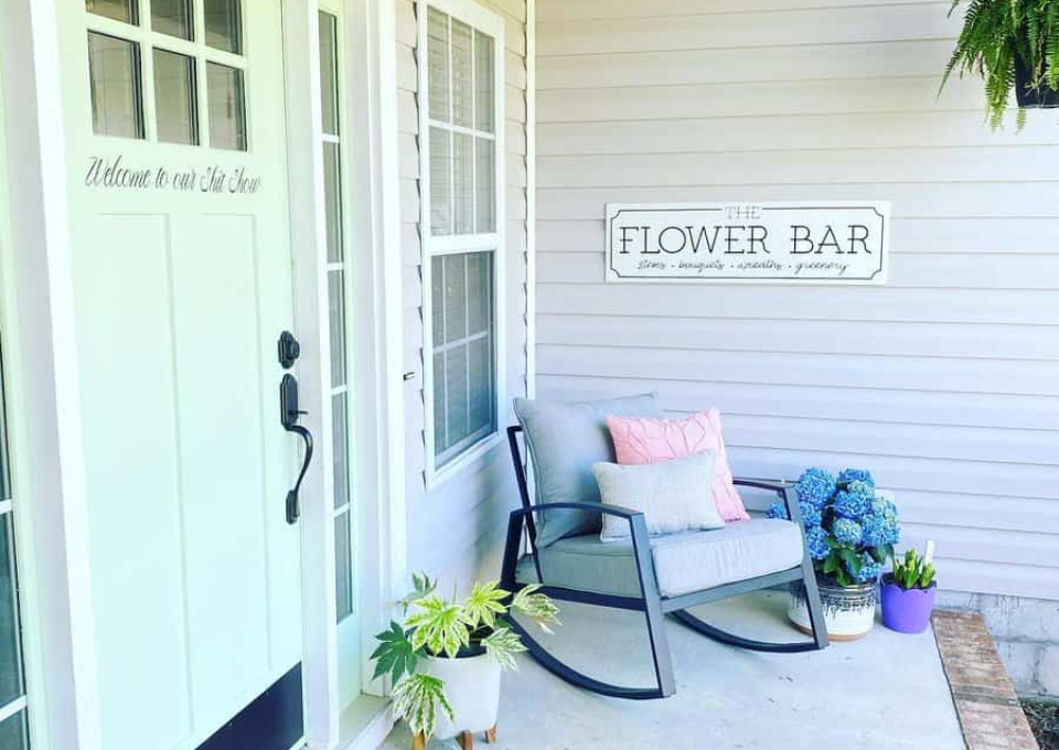 Flower Small Front Porch Ideas Chaoswiththecals