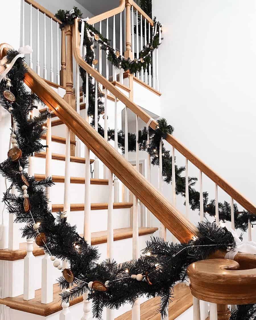 Foyer Christmas Decorating Ideas Mycountryhomedesign