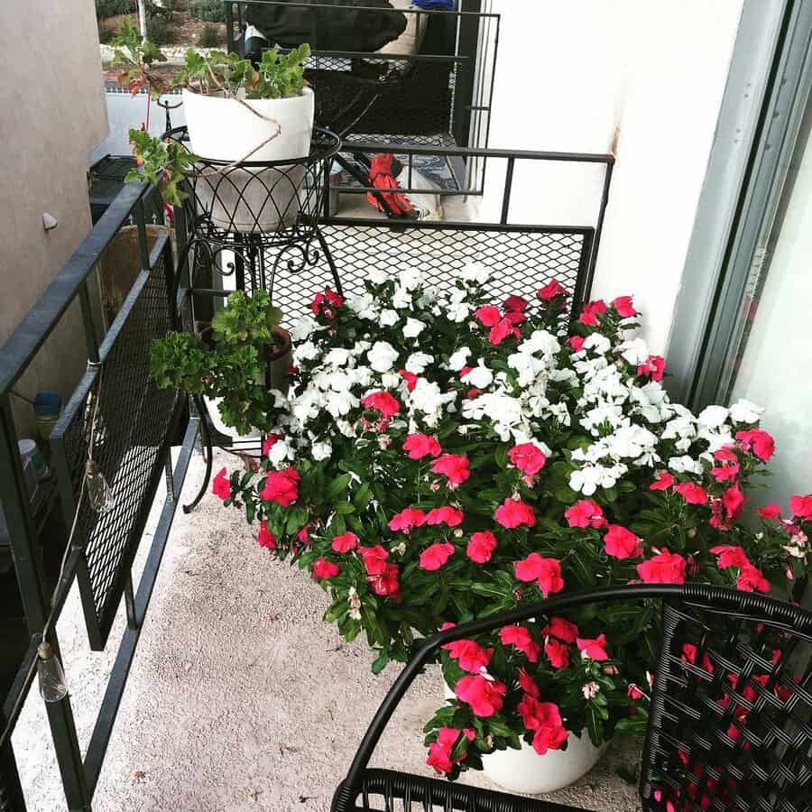 Garden Apartment Balcony Ideas Theliafischer