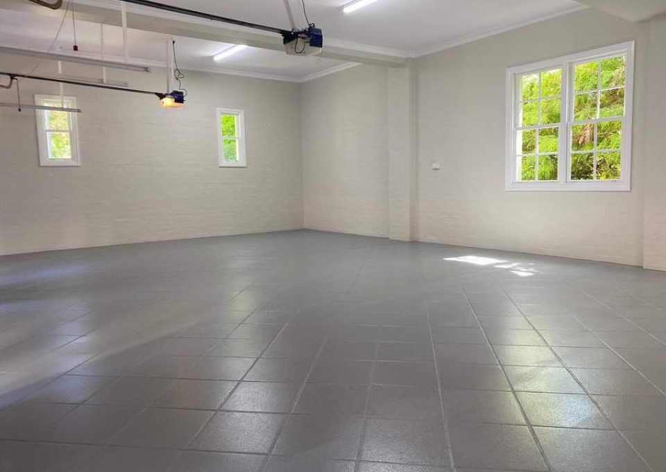 Grey Garage Flooring Ideas Arekdecorating