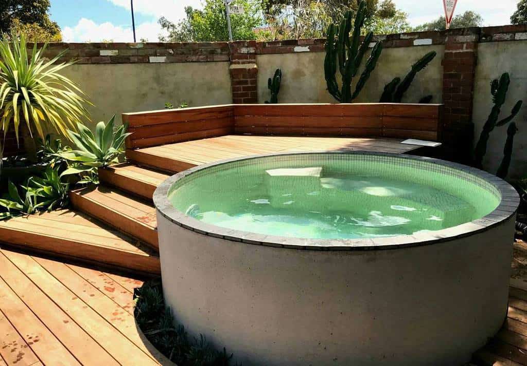 Hardscaping Ideas For Small Spaces Villaplungepools