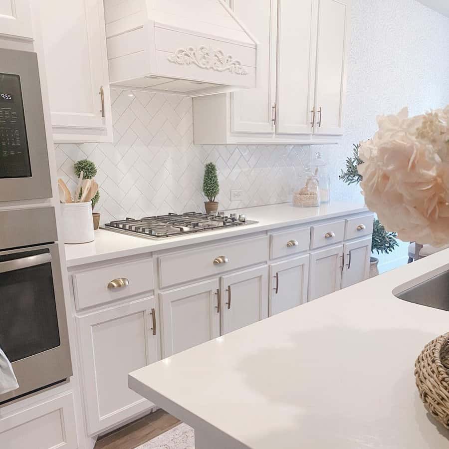 Herringbone Or Chevron Pattern White Kitchen Backsplash Ideas Kingstonlanehome