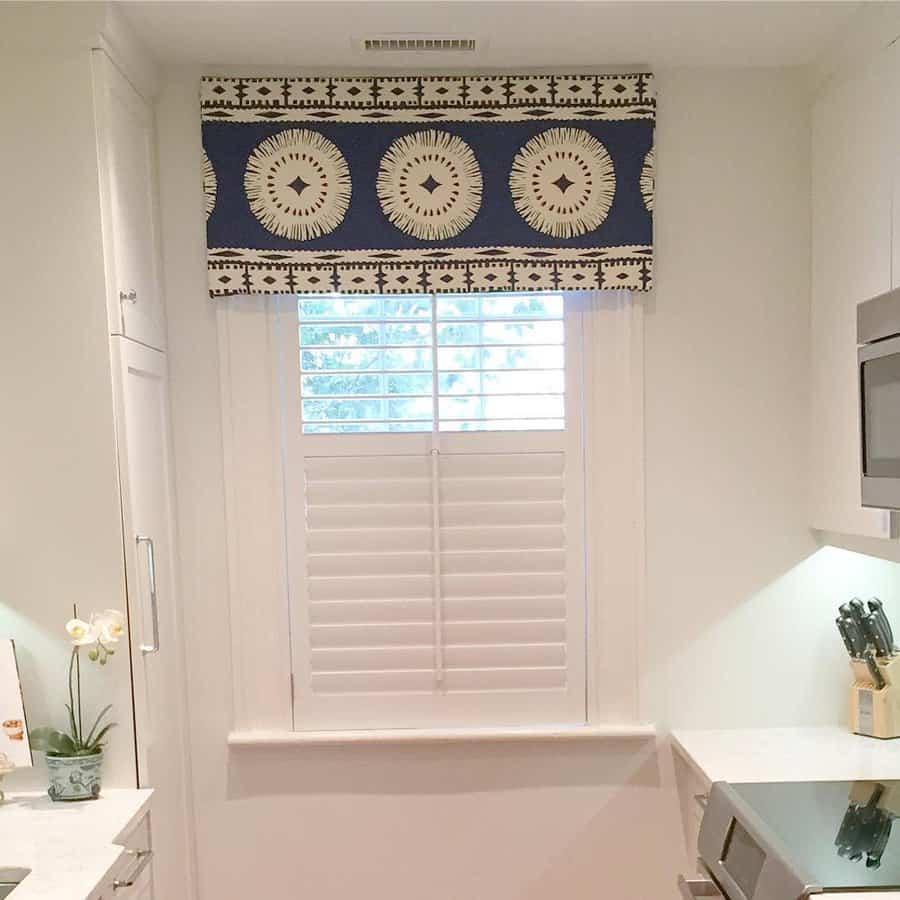 Kitchen Window Valance Ideas Domaininteriors