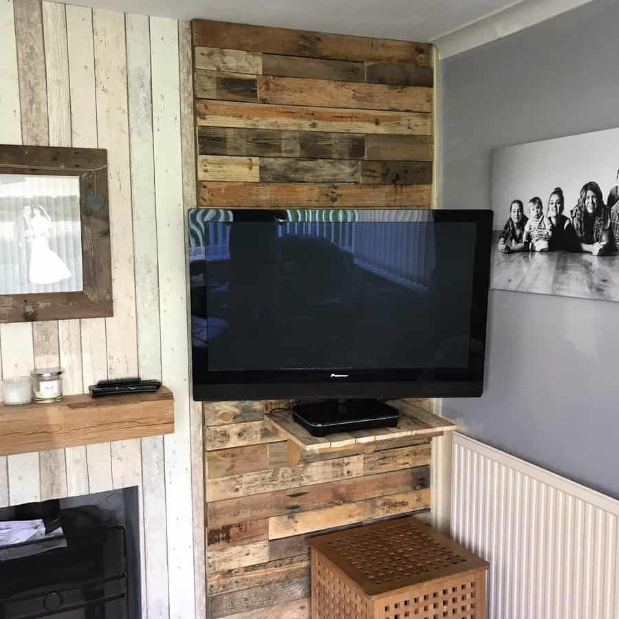 Living Room Pallet Wall Ideas M Jac