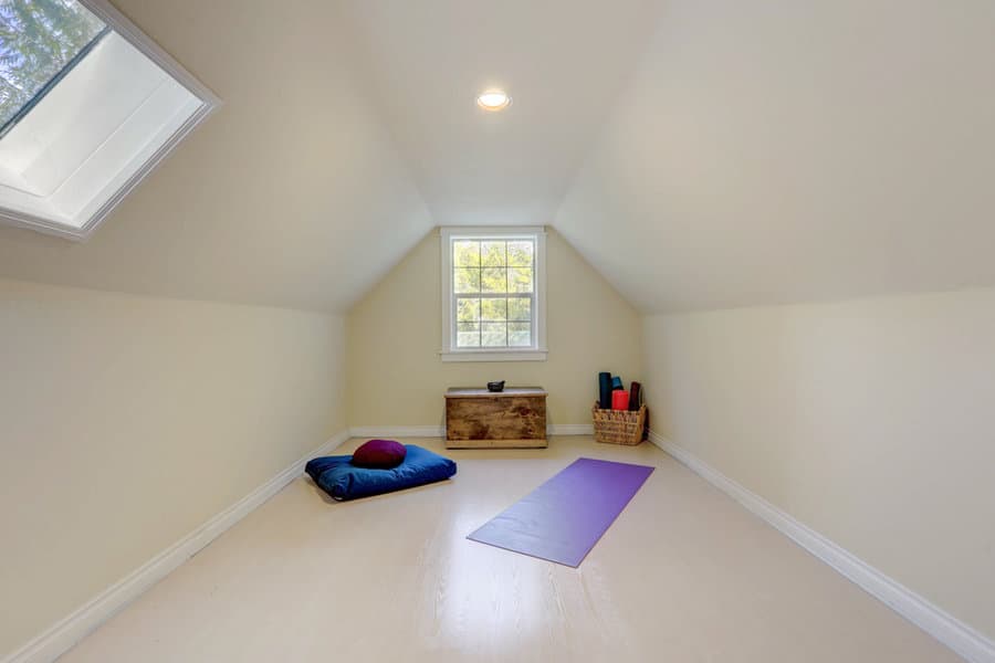 Loft Meditation Room Ideas