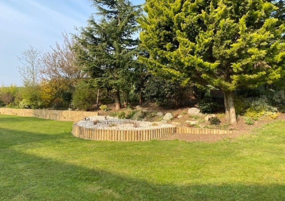 Logs Inexpensive Retaining Wall Ideas Greenfingerscharity