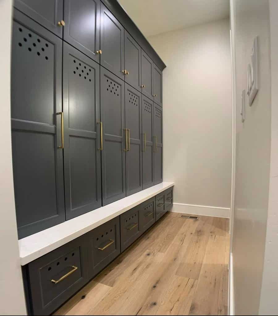 Metal Mudroom Storage Ideas Rcdentcustomhomes