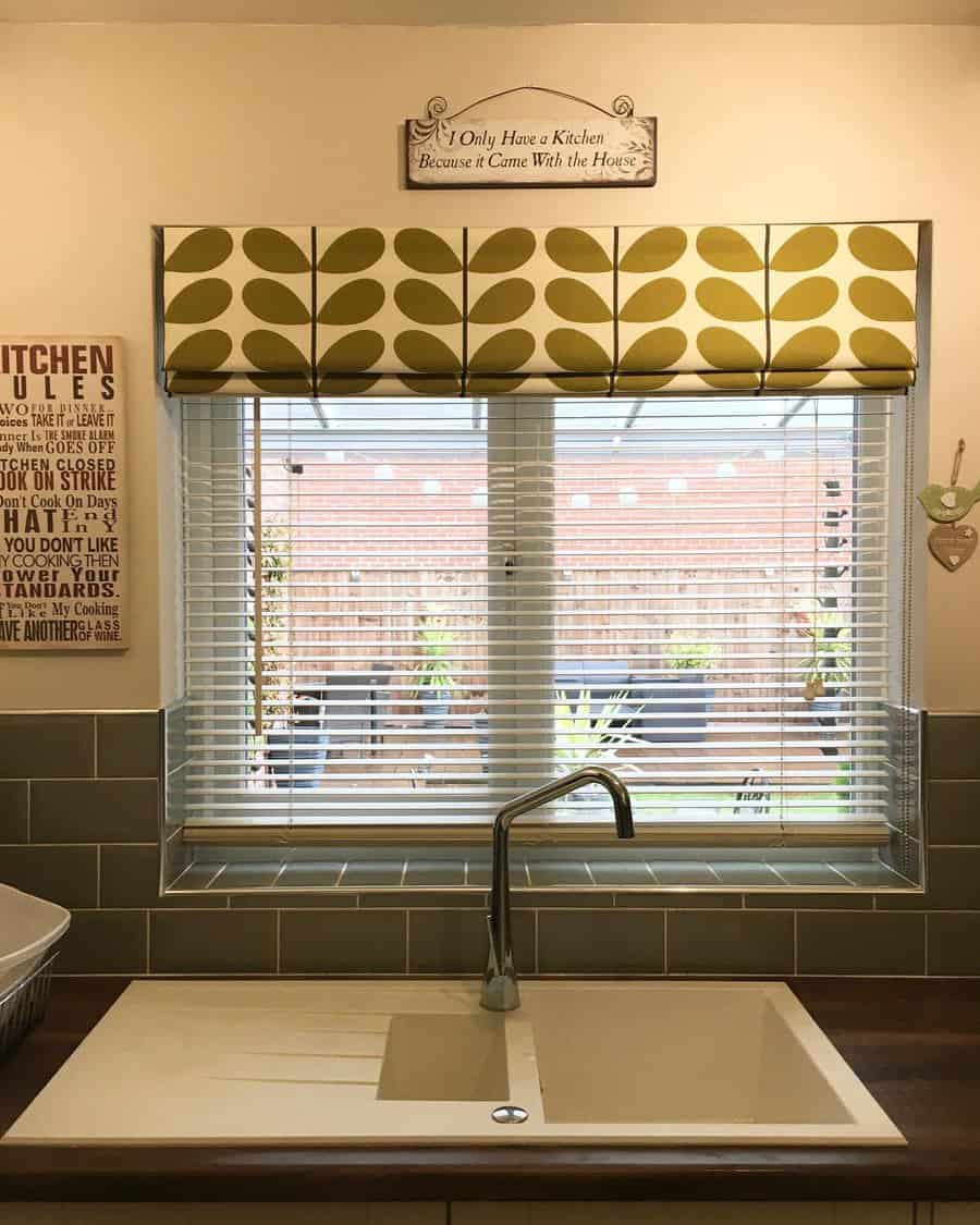 Mini Blinds Kitchen Curtain Ideas Queenbee Curtains And Blinds