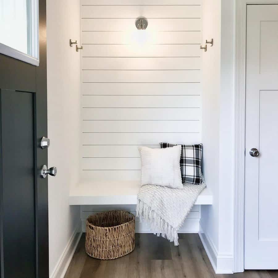 Modern Entryway Bench Ideas Uglyducklinghomes