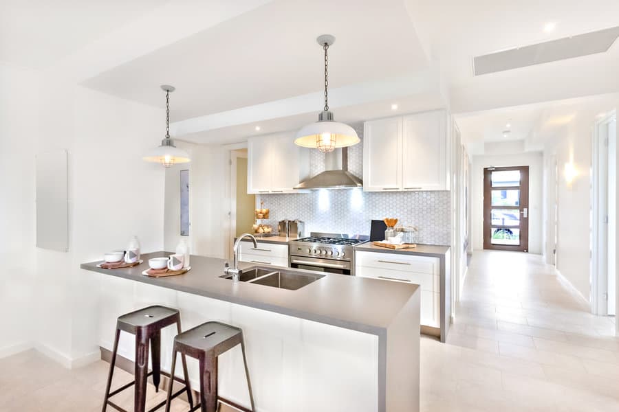 Mosaic White Kitchen Backsplash Ideas